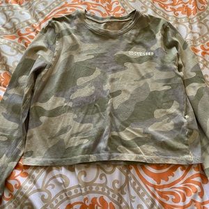Cropped camp long sleeve hollister tee